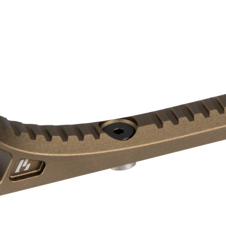 Strike LINKCFGFDE Link Curved ForeGrip AR-Platform Flat Dark Earth Aluminum